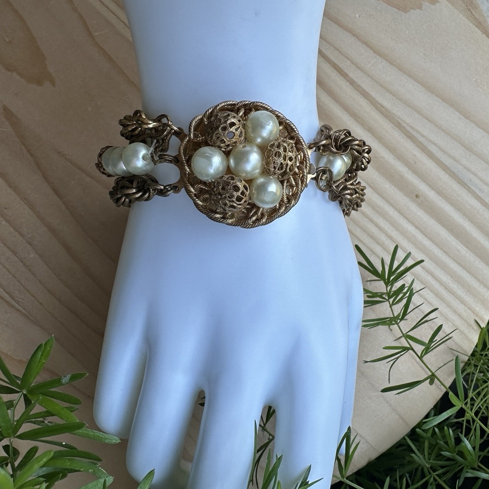 VTG 1950s Statement Bracelet Size 6.5 Faux Pearl Gold Cage Beaded Chains READ‎